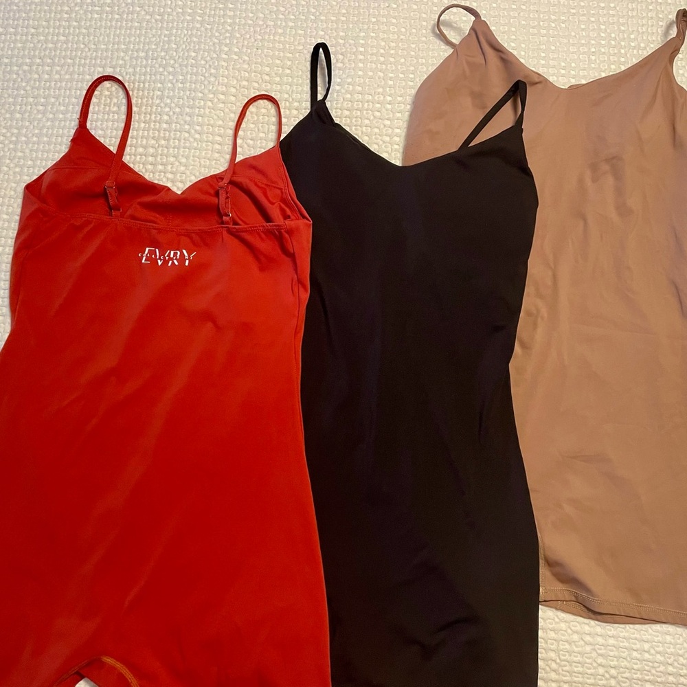 3 Bodysuits